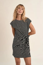 Load image into Gallery viewer, Striped Dress - Black White
