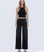 Load image into Gallery viewer, Hi Rise silverdome Jeans - Black
