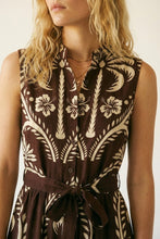 Load image into Gallery viewer, Printed belted Dress - Brown
