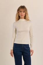 Load image into Gallery viewer, Thin undershirt - Offwhite
