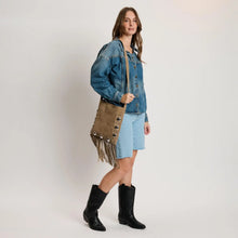 Load image into Gallery viewer, Courtney Fringe metal bag - Sand
