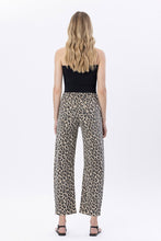 Load image into Gallery viewer, Hi Rise Leopard Jeans - Leo
