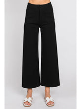 Load image into Gallery viewer, Ponte cropped front pocket slacks - Black
