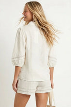 Load image into Gallery viewer, Puff sleeve Linen Blouse - Offwhite
