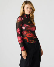 Load image into Gallery viewer, Taylor Flurry Top - Floral
