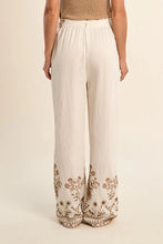 Load image into Gallery viewer, Embroidery wide trousers - White
