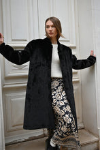Load image into Gallery viewer, Faux fur Coat - Black
