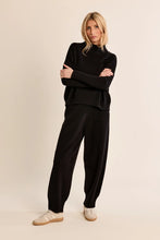 Load image into Gallery viewer, Jogger pants - Black
