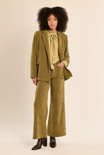 Load image into Gallery viewer, corduroy pants - Olive
