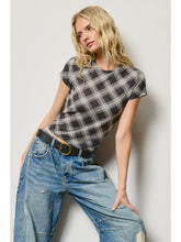 Load image into Gallery viewer, Plaid fitted Tee - Char
