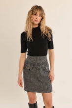 Load image into Gallery viewer, 3/4 sleeve Turtleneck sweater - Black
