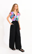 Load image into Gallery viewer, silk Jogger - Black
