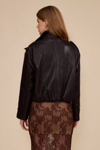 Load image into Gallery viewer, Cori funnel neck jkt - Brown
