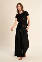 Load image into Gallery viewer, Short sleeve crochet knit - Black
