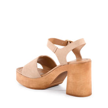 Load image into Gallery viewer, PLATFORM SUMMER SANDAL - SAND
