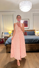 Load image into Gallery viewer, Rose pleated dress - Cream red

