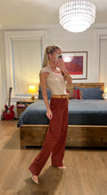 Load image into Gallery viewer, Straight Long Trousers - Brown
