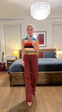 Load image into Gallery viewer, Sleeveless Mockneck Top - blk/coral
