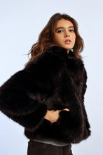 Load image into Gallery viewer, faux fur short coat - Black
