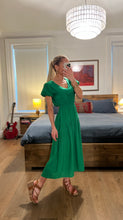 Load image into Gallery viewer, Cutout midi Dress - Kelly Green
