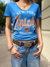 Load image into Gallery viewer, knicks champion tee - blue
