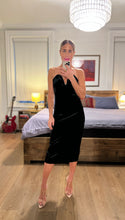 Load image into Gallery viewer, Charlie velvet dress - Black
