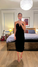 Load image into Gallery viewer, Charlie velvet dress - Black
