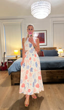Load image into Gallery viewer, Seashell Maxi dress - White
