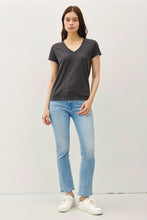 Load image into Gallery viewer, classic v nk ss tee - charcoal
