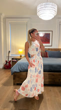 Load image into Gallery viewer, Seashell Maxi dress - White
