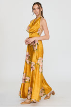 Load image into Gallery viewer, Halter flare Maxi Dress - Deep Yellow
