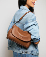 Load image into Gallery viewer, Zen crossbody - Chestnut Leather
