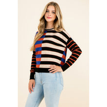 Load image into Gallery viewer, Colorblock Swtr- BK
