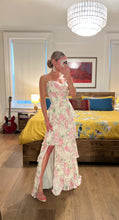 Load image into Gallery viewer, Vera Dress - FLORAL
