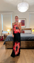 Load image into Gallery viewer, tube maxi dress - black red print
