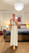 Load image into Gallery viewer, jacquard stripe maxi w pkts - white
