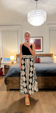 Load image into Gallery viewer, relaxed pants - seashell
