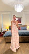 Load image into Gallery viewer, Twist keyhole Maxi - IVORY/PINK
