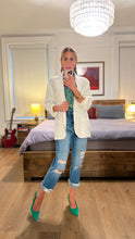 Load image into Gallery viewer, Ultra hi rise - Lola
