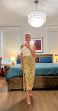Load image into Gallery viewer, Sequin Top - Cream
