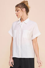 Load image into Gallery viewer, textured ss button shirt - off white
