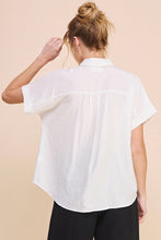Load image into Gallery viewer, textured ss button shirt - off white
