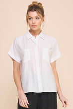 Load image into Gallery viewer, textured ss button shirt - off white
