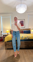 Load image into Gallery viewer, Short puff slv blouse - White/natural
