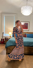 Load image into Gallery viewer, Piazza dress - Blur iris
