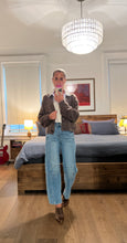 Load image into Gallery viewer, Mika Sweater - Espresso
