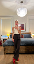 Load image into Gallery viewer, SEN FLARE PANTS - Brown
