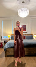 Load image into Gallery viewer, One shoulder ribbed top - Burgundy
