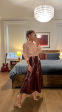 Load image into Gallery viewer, Silky loose shirt - Pink
