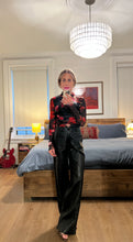 Load image into Gallery viewer, Faux leather pants - black
